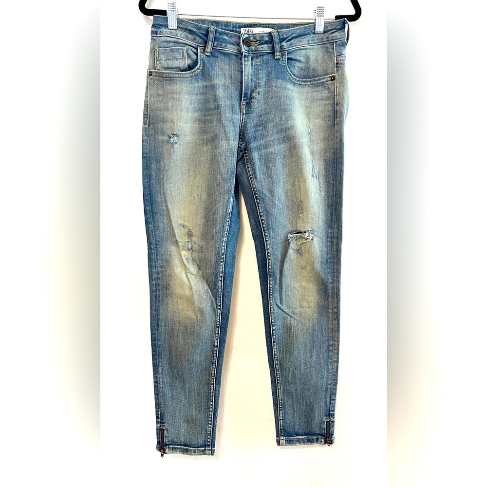 ZARA women’s distressed skinny jeans size 8